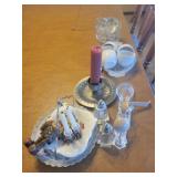 Assorted kitchen decor