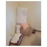 Blankets, pillows and frames