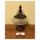 Potpourri jar with lid