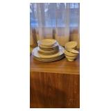 Ancestral wedding band fine china