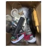 Assorted kitchenware