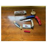 Folding knives