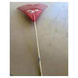 Plastic Leaf Rake