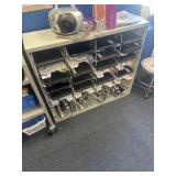 Wire rack , 39 x 12 x 34 bring help to load