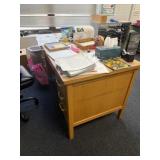 Teachers desk 60 x 30 contents not included,