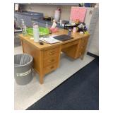 Teachers desk Content, not included, bring help