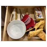 Misc kitchen items