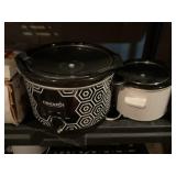 Crockpots, kitchenware
