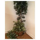 Assorted greenery decor
