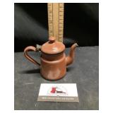 Enamel teapot with lid