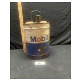 Mobile metal gas can 5 gallon