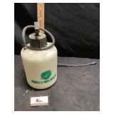 Green lawn pump sprayer