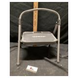 Costco collapsible stepstool