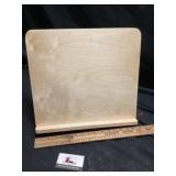 Adjustable resting box