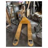 Pallet jack works as it should bring help to l