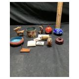 Travel trinkets