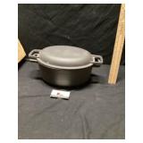 Cast-iron roaster with lid