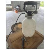 Hand sprayer