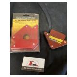 Chicago Welding 6 1/4' multipurpose magnet holder
