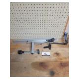 Delta miter gauge