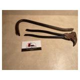 Fencing pliers and crow bar