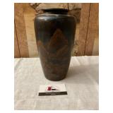 Vase  marked Japan
