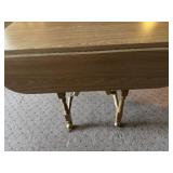 Drop leaf table