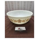 Pyrex Butterfly Gold Bowl