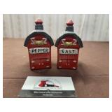 Barn salt and pepper shakers