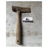 Roofing hatchet