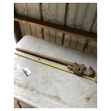 Large pipe wrench