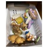 Figurines