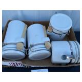 Countertop canisters
