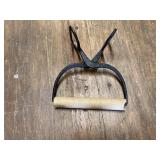 Ice tong paper  towel holder