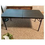 4ft. Folding table