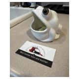 White frog ceramic sponge holder