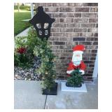 Christmas tree & Santa decor