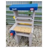 Little tikes woodworking statiob