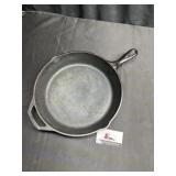 Lodge cast iron skillet