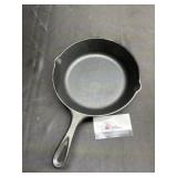 Lodge cast iron skillet