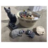 Cat decor