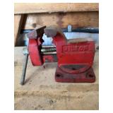 Wilton bench vise