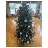 62 inch pre-lit pre-decorated Christmas tree