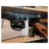 Shel contents, kitchen items and decor