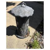 Bird feeder
