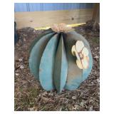 Metal cactus yard decor