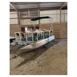 2018 Electric Mitey toon pontoon boat- deck 10ft