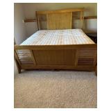 King size bed, Amish haus  sleigh bed frame and