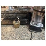 Coffee maker dish strainer