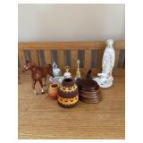 Figurines and collectables